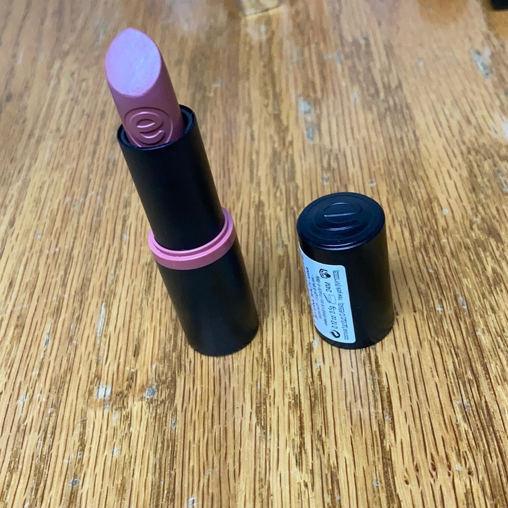 Essence lipstick